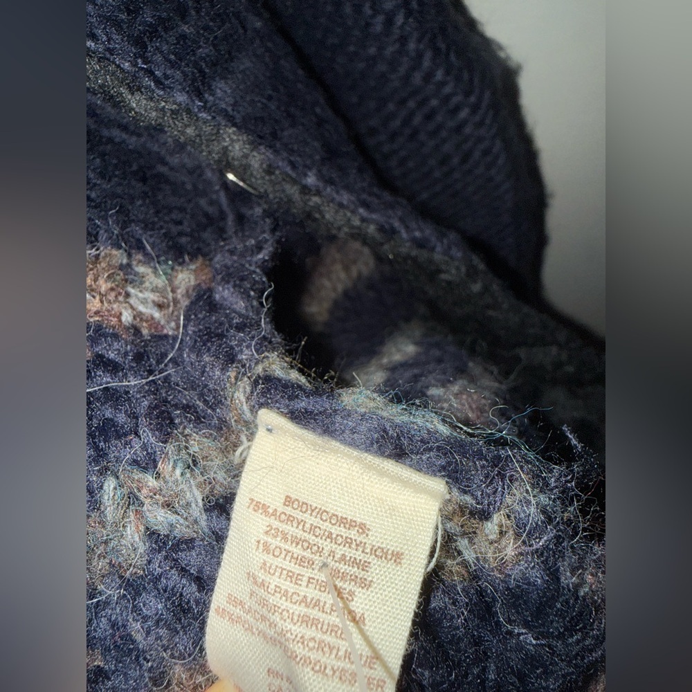 Free People North Star Cardigan Navy Cable Knit with Faux Fur Collar Sz S/P - Picture 7 of 7